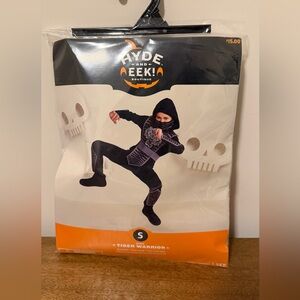 NEW Tiger Warrior Child Halloween Costume Small 6-7